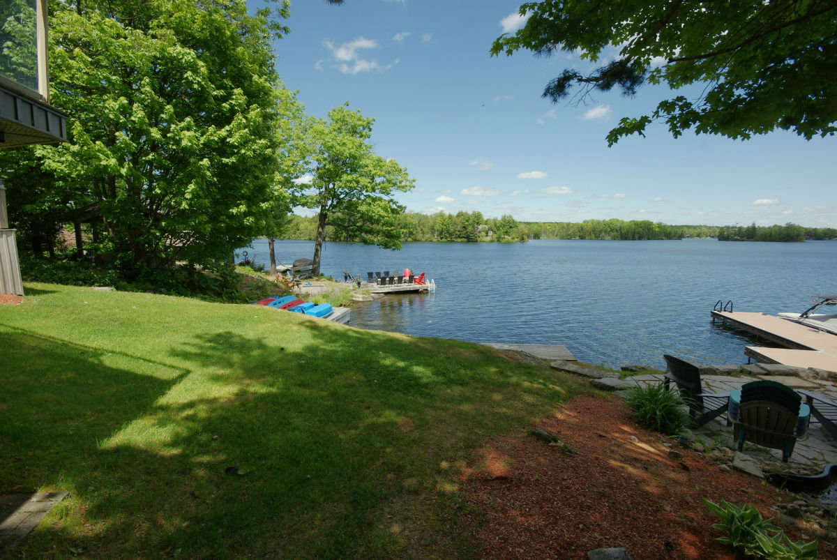 Big View on Big Bald Kawartha Cottage Vacations