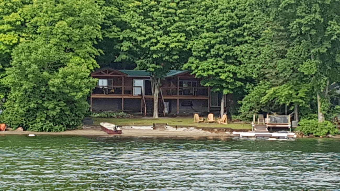 Shadow Lake Beach Retreat Kawartha Cottage Vacations