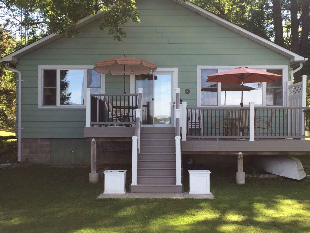 Orr S On Lake Couchiching Kawartha Cottage Vacations