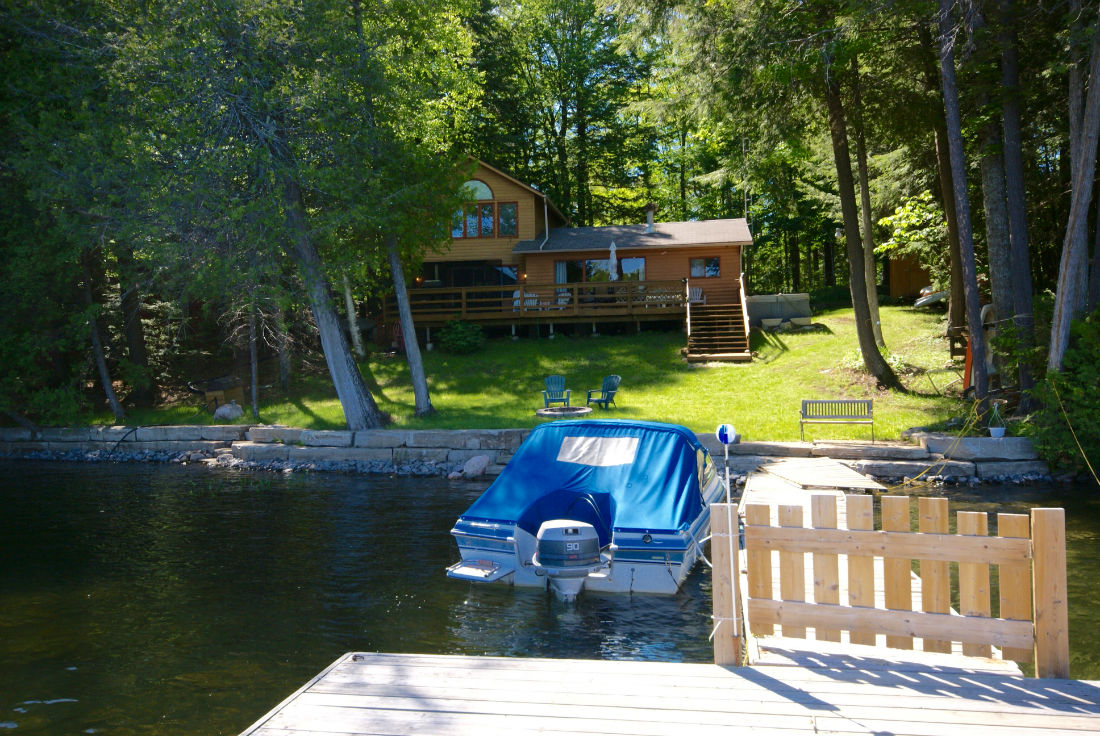 Cozzzy Cove On Chandos Lake Kawartha Cottage Vacations